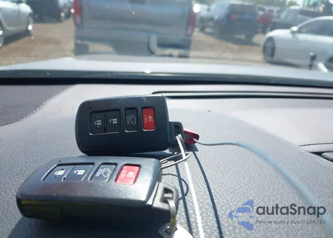 2017 Toyota Highlander Xle z USA, uszkodzony, nr VIN 5TDJZRFH0HS467584